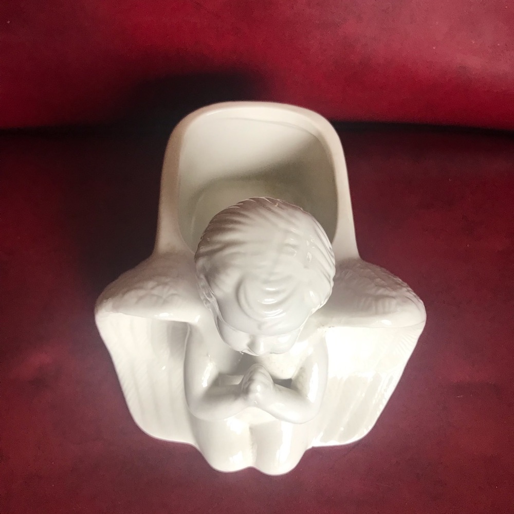 Vintage white ceramic kneeling Ange praying figurine